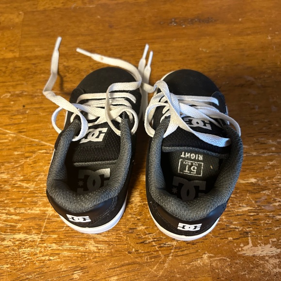 5T DC Toddler Shoes - Picture 5 of 5